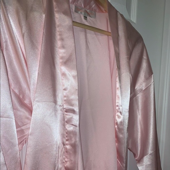 Silk Robe - Picture 5 of 6